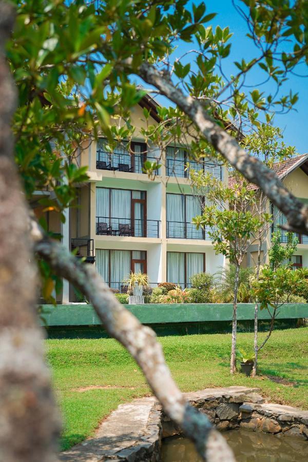 Moi Koggala By Dbi - Free Drop Off To The Beach Habaraduwa Екстер'єр фото